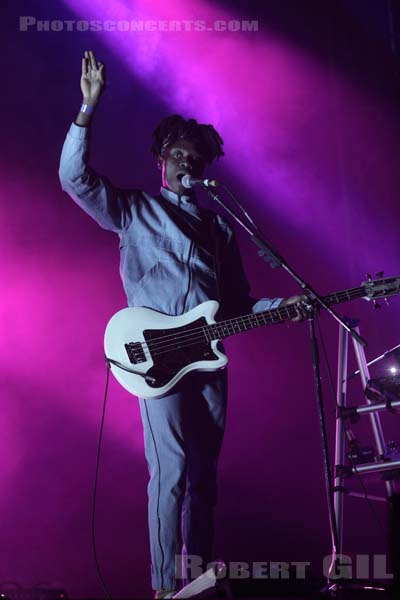 METRONOMY - 2019-08-17 - SAINT MALO - Fort de St Pere - 